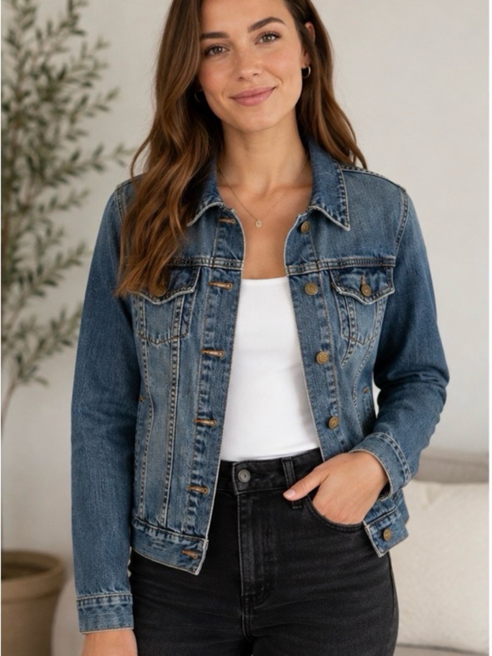Old Navy Y2K Denim Trucker Jacket Women’s S Blue Button Front Classic Jean Coat